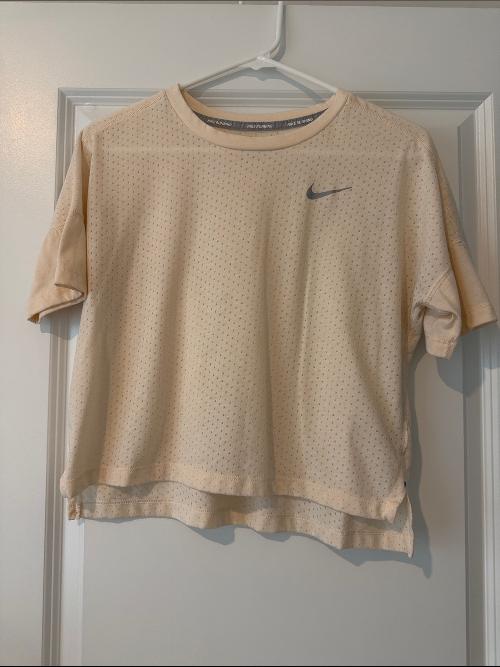 Nike Light Peach/Cream Short-Sleeve Perforated Training Tee